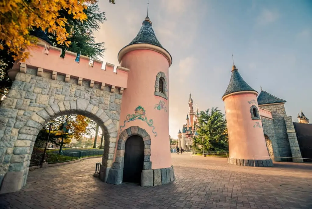 Inside the Disneyland Paris Castle • Mouse Travel Matters