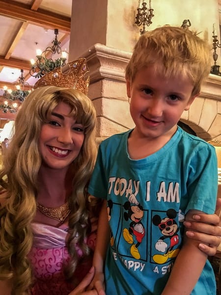 Tips for Dining with Disney Characters at Walt Disney World