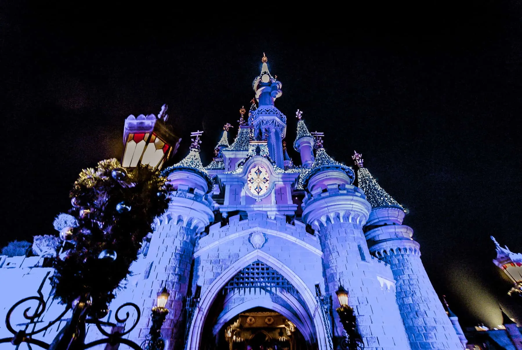 Tips for visiting Disneyland Paris - The Ultimate how to guide