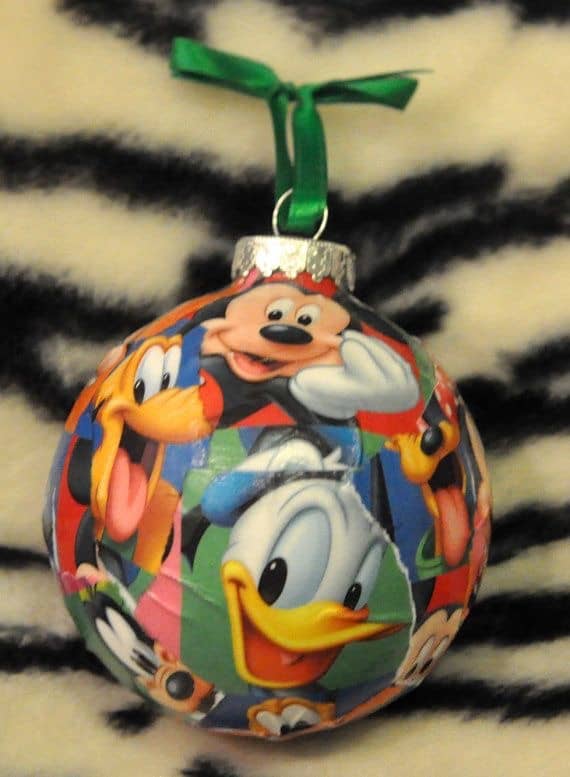 10 DIY Disney Christmas Decorations