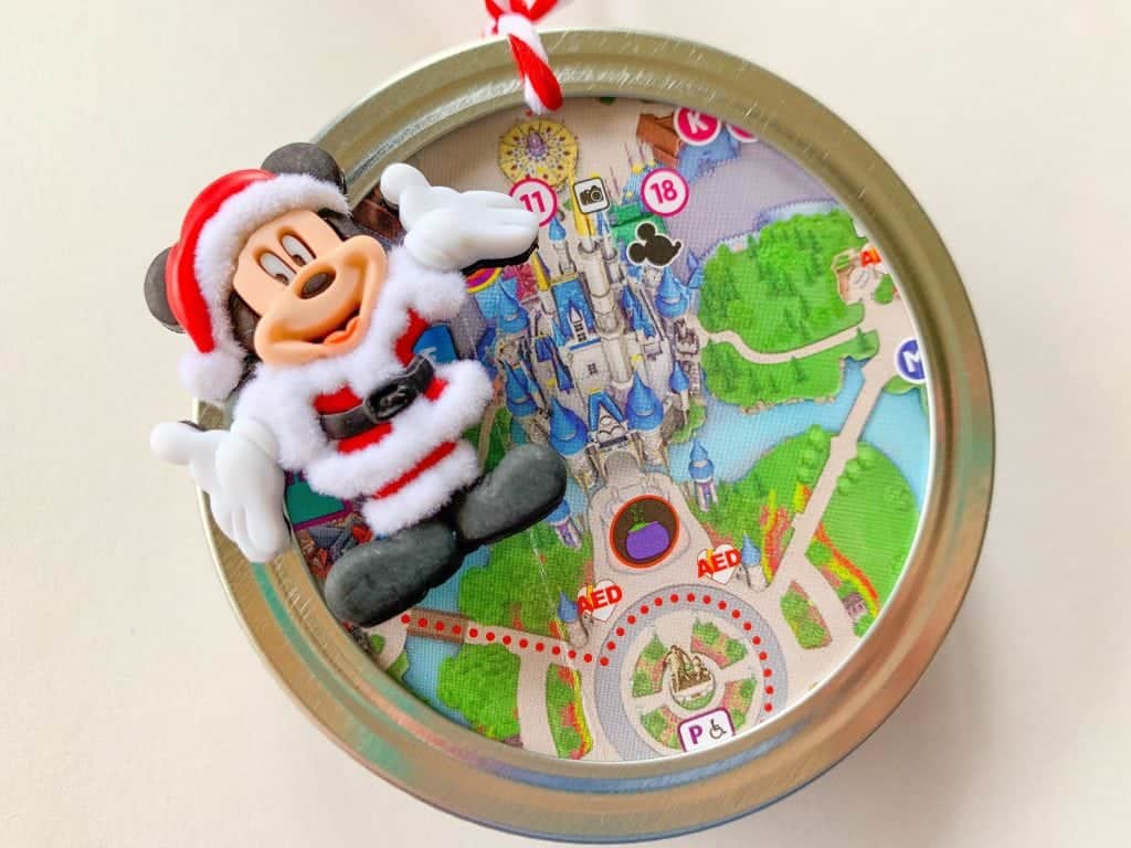 10 DIY Disney Christmas Decorations