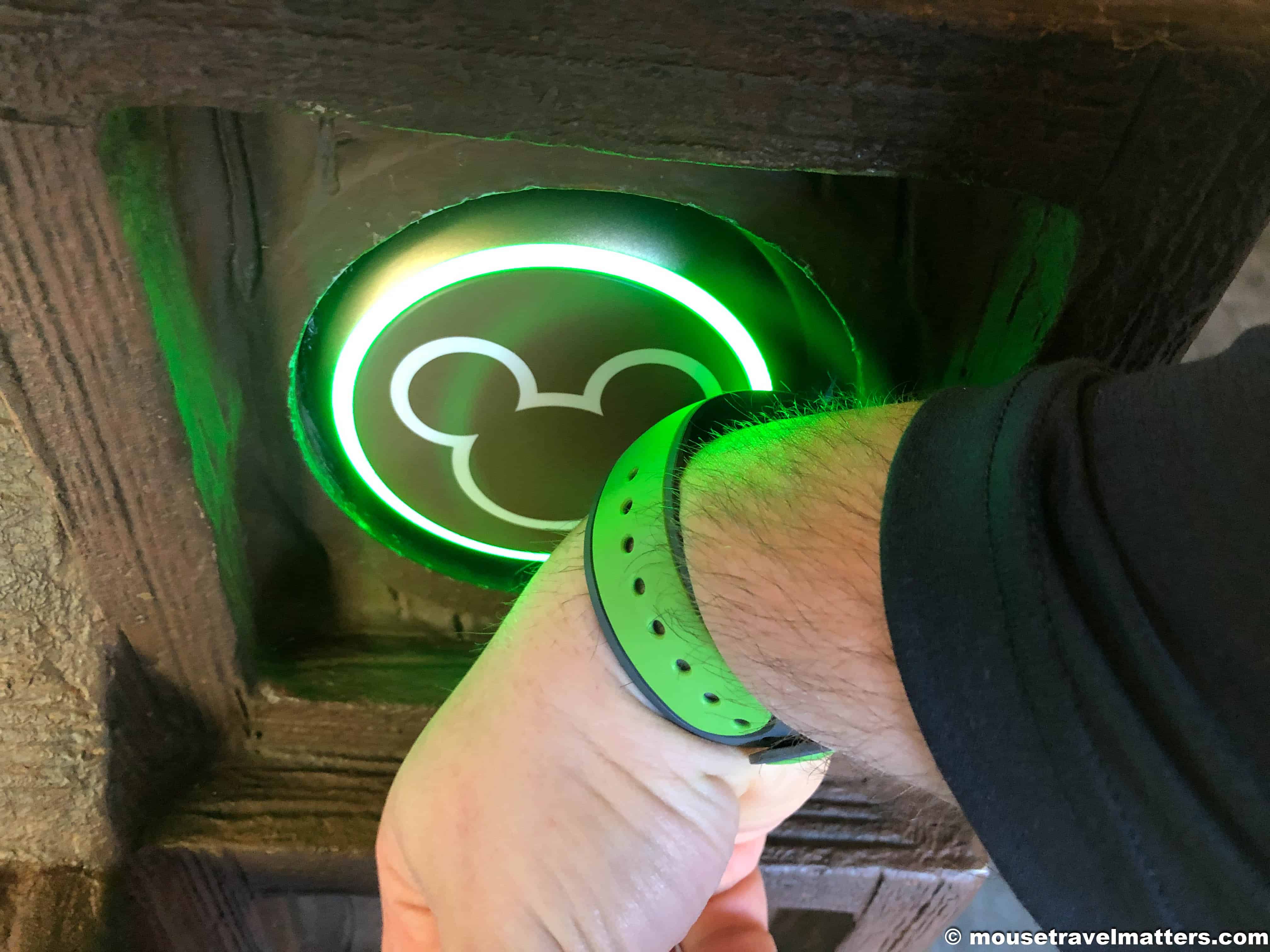 Everything you need to know about MagicBands at Walt Disney World! Tips for getting and using Magic Bands and a peek at the new MagicBand 2.0. Disney World planning tips for your family vacation