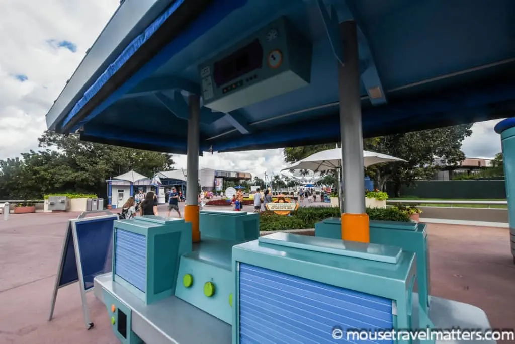 Epcot itinerary with kids. Tips to plan your day at the Walt Disney World park in Orlando, Florida. #Epcot #disneyvacation #disneyworld #DisneyTips