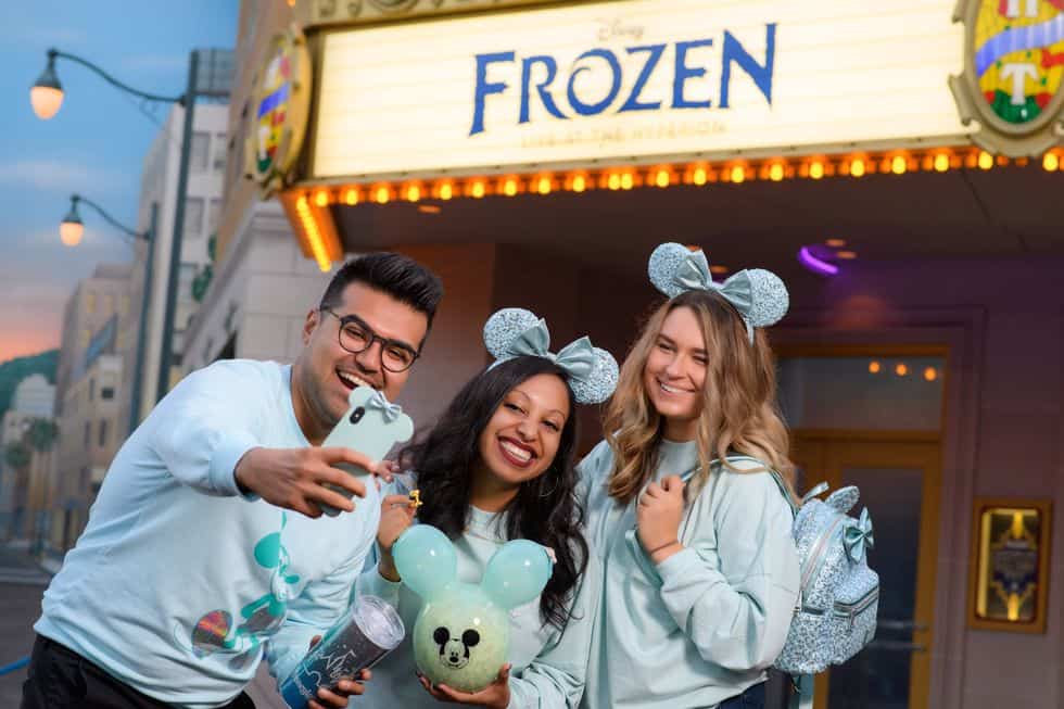  The newest color, Arendelle Aqua, is the sixth color in Disney’s new color trend strategy. It joins Imagination Pink, Magic Mirror Metallic, Potion Purple, Millennial Pink, and Briar Rose Gold. We think that’s a pretty sure sign that the future of Instagram looks aqua!  #elsa #frozen #disney #arendelle 