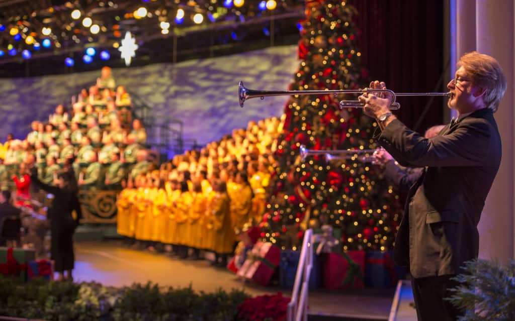 Epcot International Festival of the Holidays – Candlelight Processional