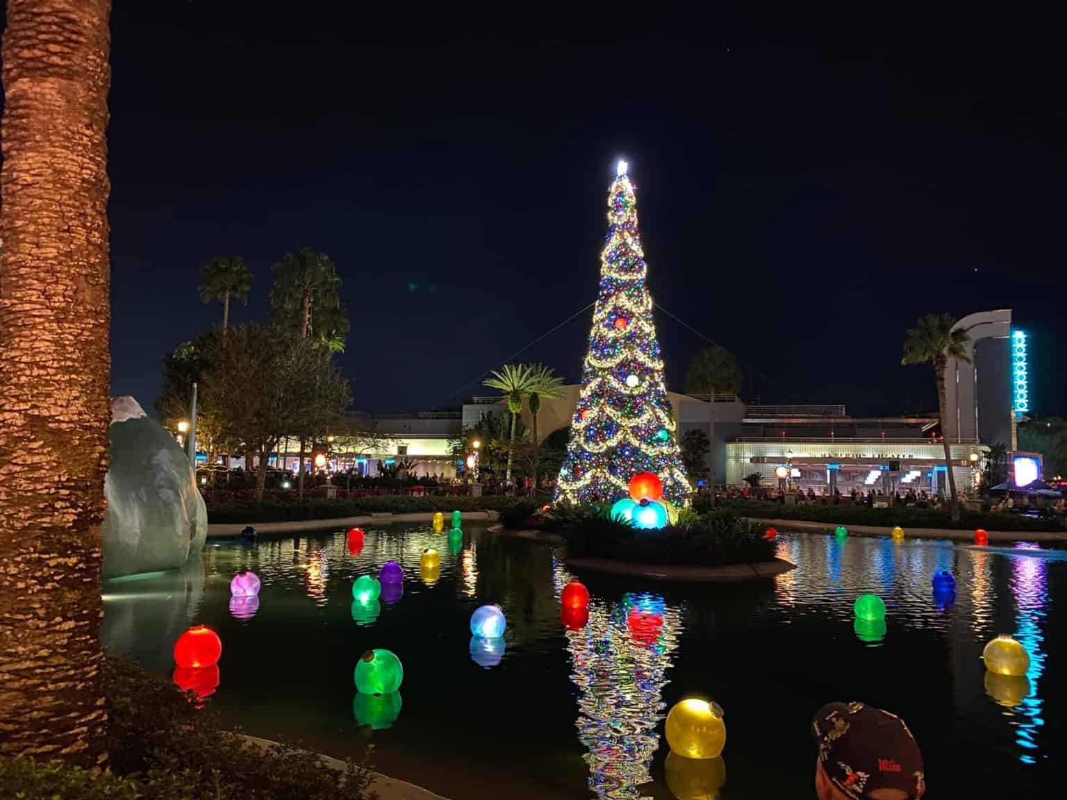 Ultimate Guide Celebrating the Holidays at Disney’s Hollywood Studios ...