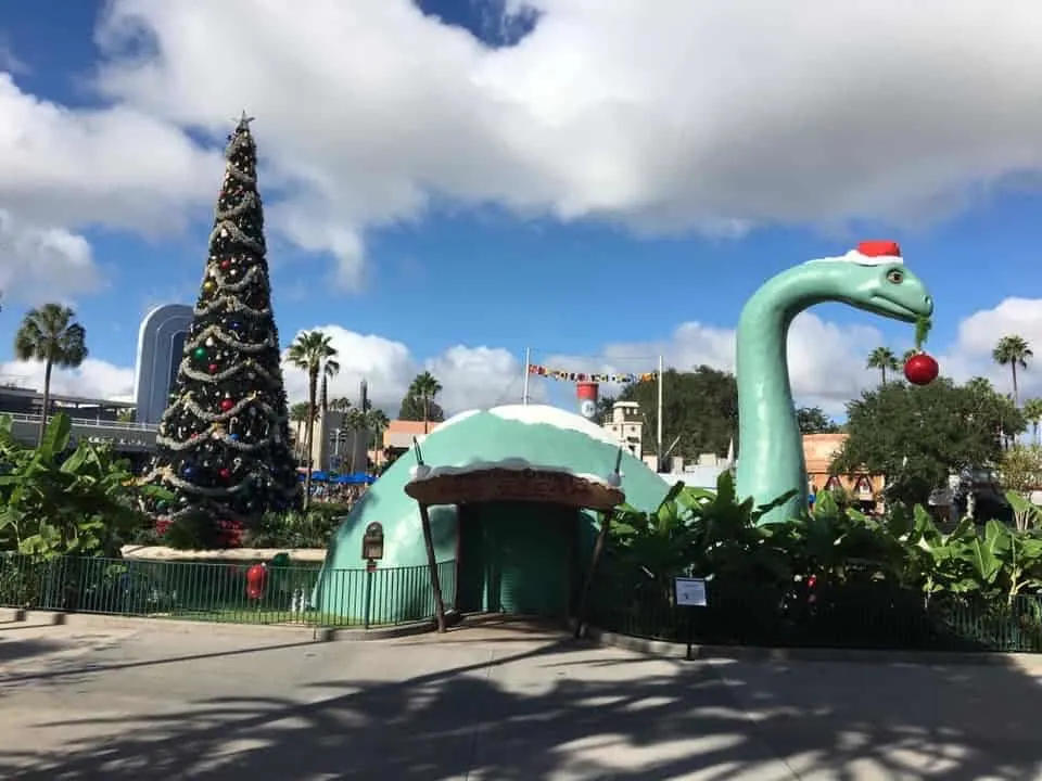 The Ultimate Guide to Celebrating the Holidays at Disney’s Hollywood Studios