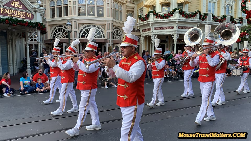 Disney Festival of Fantasy Parade