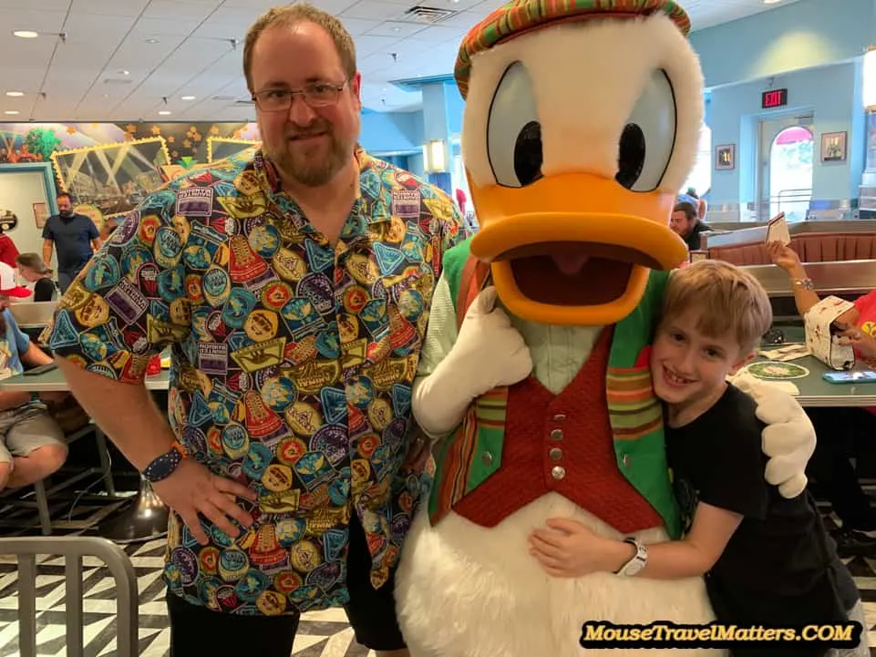 Minnie’s Holiday Dine with Donald.