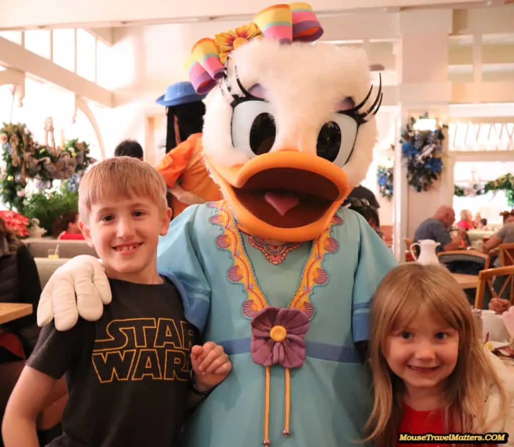 Find out how we save money with the Disney Dining Plan