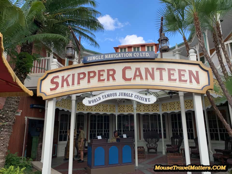 Do you or your child have to eat gluten free and you want to visit Disney? Read for the top tips for eating gluten-free at Disney World parks and resorts in Orlando, Florida whether choosing restaurants, counter service, or snacks.
